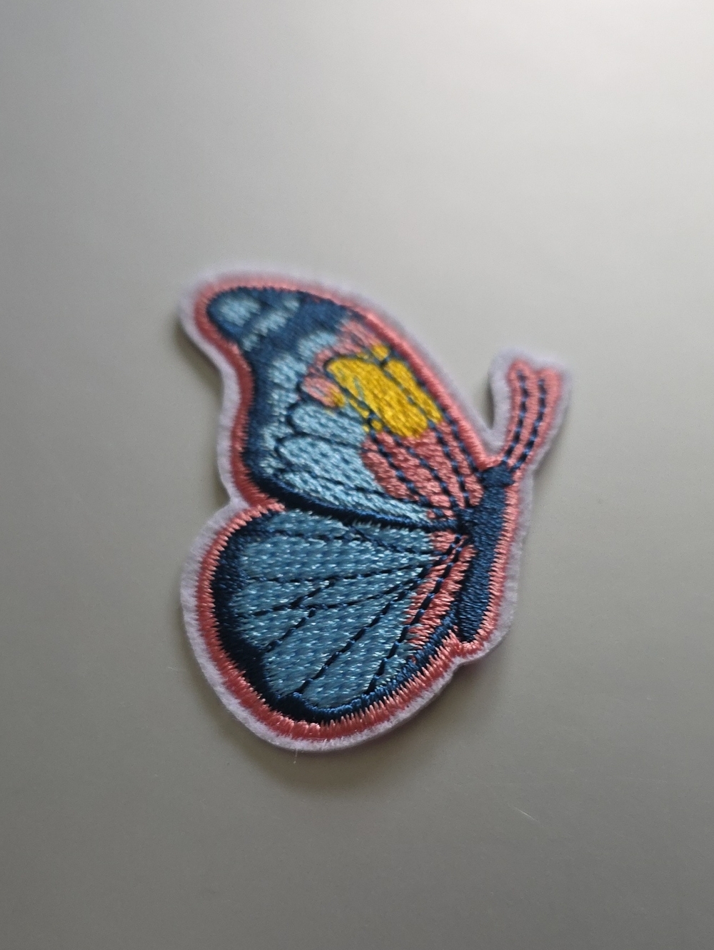 BUTTERFLY IRON ON